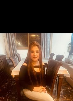 Amal - escort in Beirut Photo 3 of 4