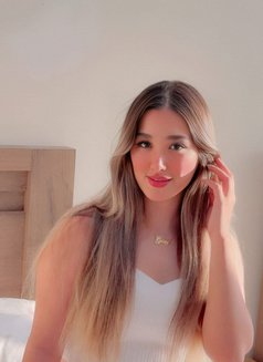 Amal - escort in Muscat Photo 2 of 6