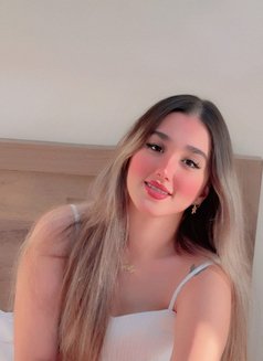 Amal - escort in Muscat Photo 6 of 6