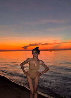 Amalaa Tan - escort in Cebu City Photo 6 of 24