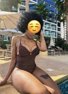 Amalia squirter best ebony bs bay - puta in Dubai Photo 14 of 17