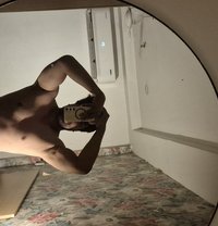 Aman Bi Top - Masajista in New Delhi