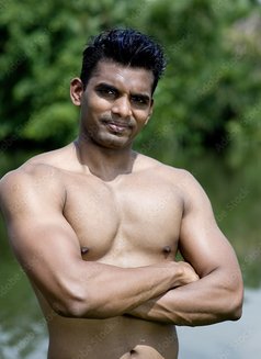 Aman - masseur in Faridabad Photo 1 of 1