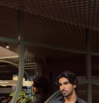 Aman Malik - Male companion in Bangalore