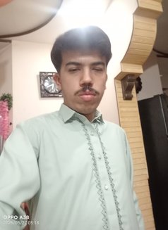 Aman Nadeem - Male escort in Multān Photo 1 of 15