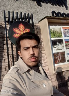 Aman Nadeem - Male escort in Multān Photo 9 of 15
