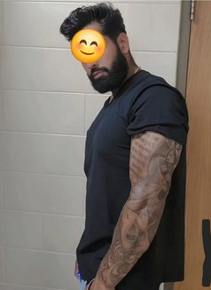 Aman Punjabi - Male escort in Dubai Photo 4 of 4