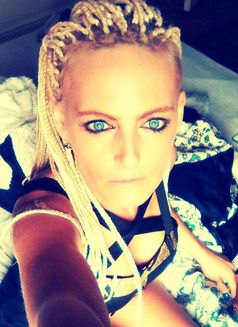 Amanda Amazing - escort in London Photo 1 of 9