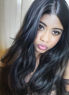 Amanda - Transsexual escort in Cairo Photo 1 of 3