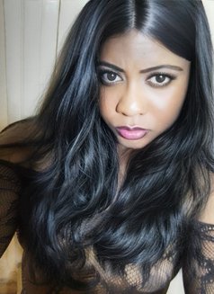 Amanda - Transsexual escort in Cairo Photo 2 of 3