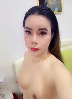 Amanda Both - Transsexual companion in Muscat Photo 8 of 9