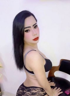 Amanda Both - Transsexual companion in Muscat Photo 11 of 12