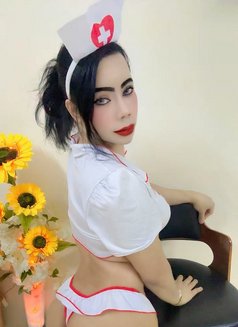 Amanda Both - Transsexual companion in Muscat Photo 12 of 12