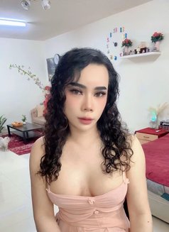Amanda Both - Transsexual companion in Muscat Photo 7 of 9