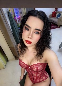 Amanda Both - Acompañante transexual in Muscat Photo 8 of 9