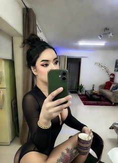 Amanda Both - Acompañante transexual in Muscat Photo 9 of 9