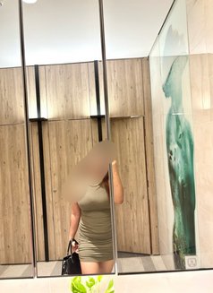 Shenaya cam - escort in Colombo Photo 2 of 6