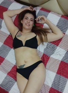 Amanda - puta in Al Manama Photo 4 of 9