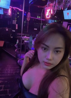 Amanda - puta in Singapore Photo 7 of 7