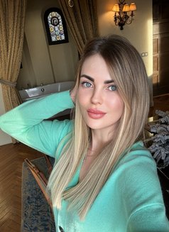 Amanda Independent - escort in Cannes Photo 23 of 30