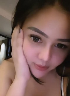 Amanda - masseuse in Bali Photo 3 of 3