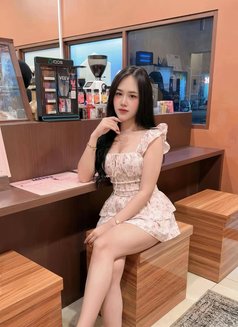 Amanda - escort in Jakarta Photo 2 of 4