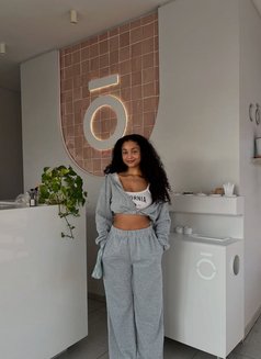 AMANDA JUST LANDED FROM KENYA - escort in Mumbai Photo 4 of 6