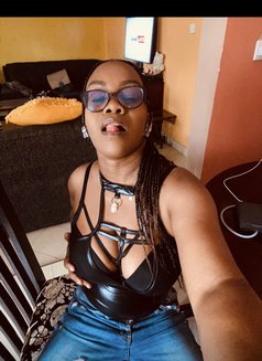 Amanda - escort in Bangkok Photo 3 of 4