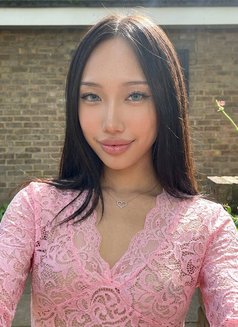 Amanda Lusty Licker - puta in Hong Kong Photo 2 of 6
