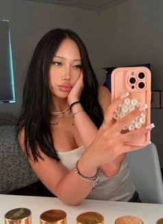 Amanda Lusty Licker - puta in Hong Kong Photo 5 of 6