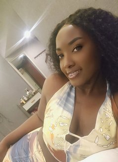 Amanda - escort in Yiwu Photo 1 of 3