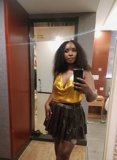 Amanda - puta in Yiwu Photo 5 of 5