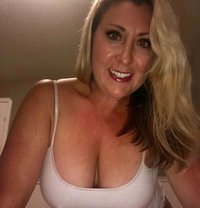 Amanda Sweet Service - escort in London