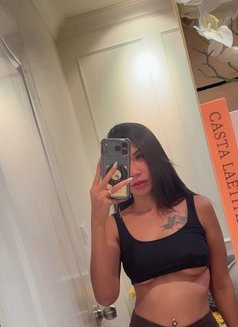 Amanda - escort in Phuket Photo 16 of 17