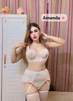 Amanda - Transsexual escort in Dubai Photo 7 of 9