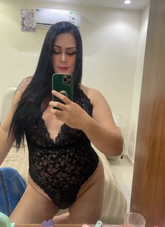 Amanda - Transsexual escort in Jeddah Photo 4 of 11