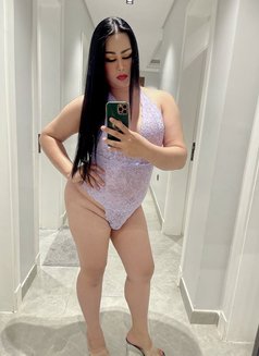 Amanda - Transsexual escort in Riyadh Photo 12 of 16