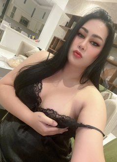 Amanda - Transsexual escort in Riyadh Photo 15 of 16