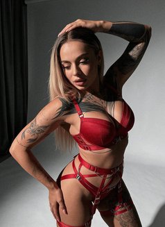 Amanda Top - puta in Dubai Photo 4 of 14