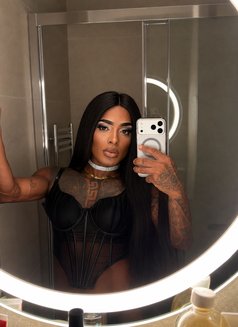 AMANDA TOP XXL - Transsexual escort in Athens Photo 10 of 14