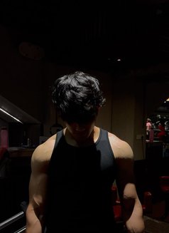 Amandeep - masseur in Pune Photo 5 of 6