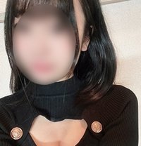 Amane - puta in Tokyo
