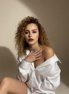 Amani Al Ahmed - escort in Dubai Photo 3 of 5