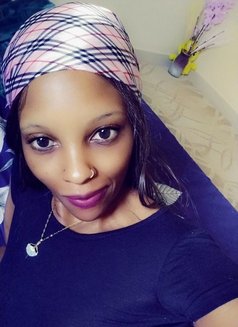 Amani - escort in Riyadh Photo 3 of 3