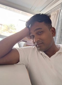 Real Amar - Acompañantes masculino in Pune Photo 1 of 14