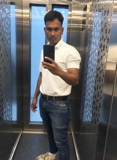 Real Amar - Acompañantes masculino in Pune Photo 5 of 14
