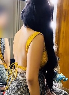 Joshi Neetu - escort in New Delhi Photo 1 of 5