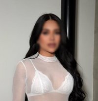 Amara - masseuse in London