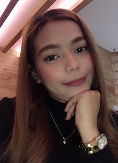 Amara - puta in Hong Kong Photo 2 of 9