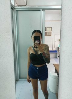 Amara - Transsexual escort in Manila Photo 4 of 8